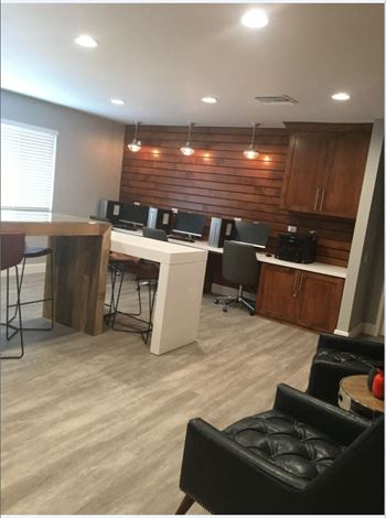 Newly remodeled business center with state-of-the-art computers